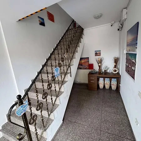 Aparthotel And Waves House Constanţa