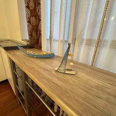 מלון דירות And Waves House קונסטנצה