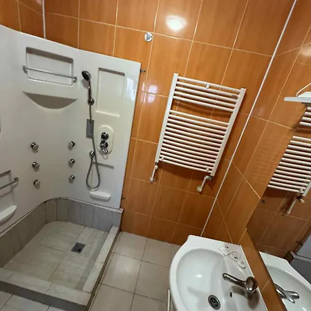 And Waves House Aparthotel Constanţa