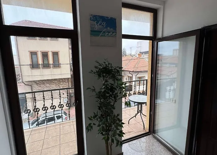 And Waves House Aparthotel Constanţa