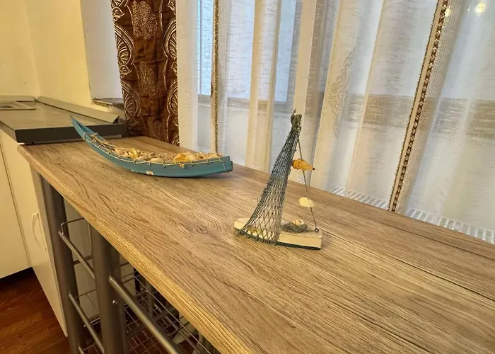 Aparthotel And Waves House Constanţa