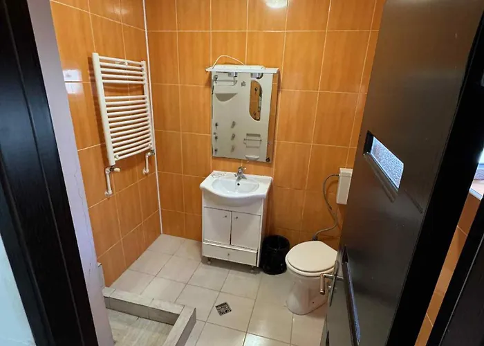 And Waves House 3* Constanţa